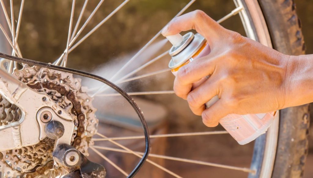 Huile pour entretenir vélo électrique 