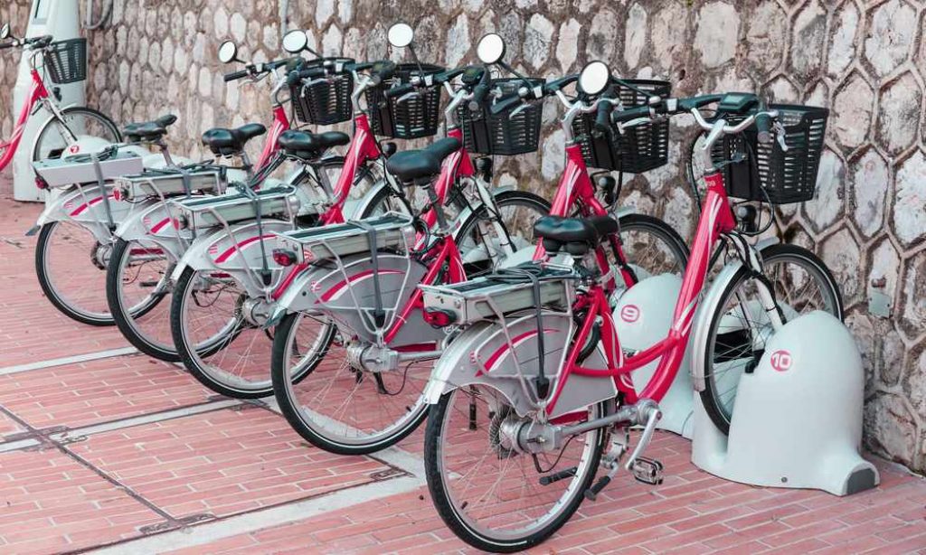 Louer un vélo électrique sur le court terme